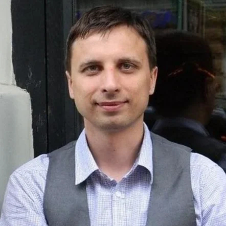Максим Оленичев