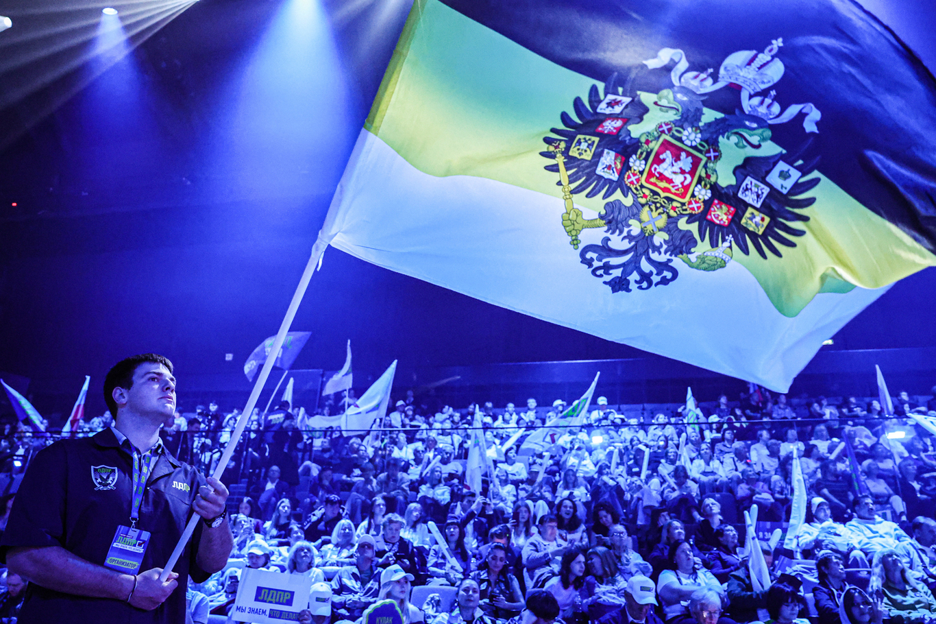 Участник предвыборного митинга ЛДПР. Москва. 10 сентября 2026 года. Фото: Евгений Мессман / ТАСС / ZUMA Press / Scanpix / LETA