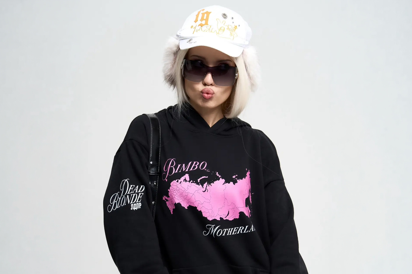 Худи из коллекции Bimbo Motherland. Фото: ЛДПР