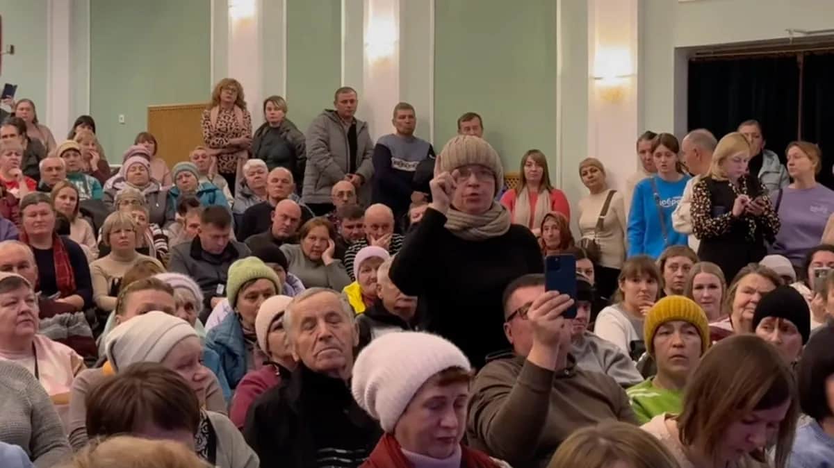 Встреча с беженцами 12 ноября. Фото: скриншот из видео VK