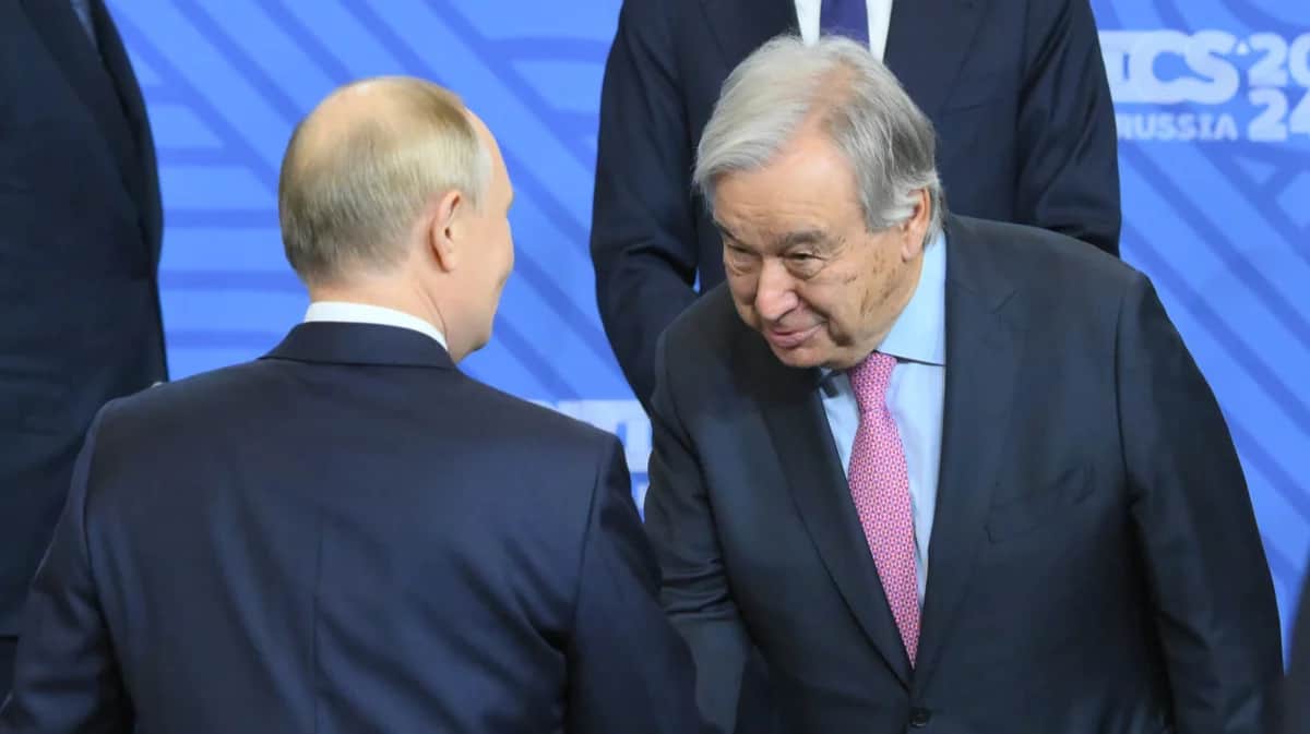 Владимир Путин и генеральный секретарь ООН Антониу Гутерриш во время встречи в рамках XVI саммита БРИКС в Казани, 24 октября 2024 года. Фото: Григорий Сысоев /&nbsp;<a target="_blank" data-stringify-link="http://brics-russia2024.ru" data-sk="tooltip_parent" href="http://brics-russia2024.ru/" rel="noopener noreferrer">brics-russia2024.ru</a>