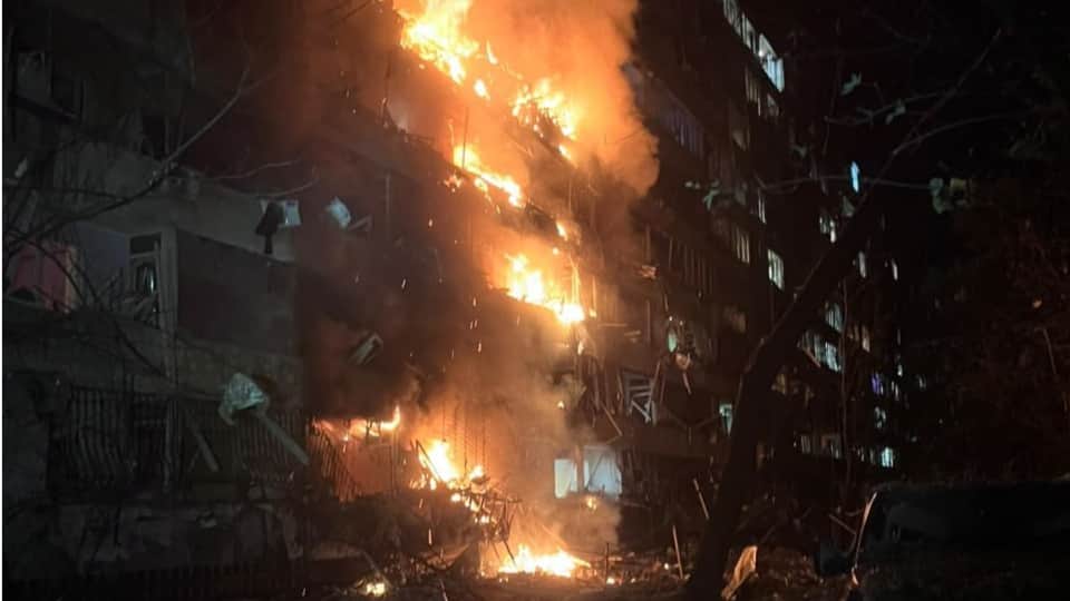 Emergency services in Kyiv fight a fire in a residential building that broke out following Russian airstrikes, 14 October 2026. Photo: Telegram / Zelensky Official