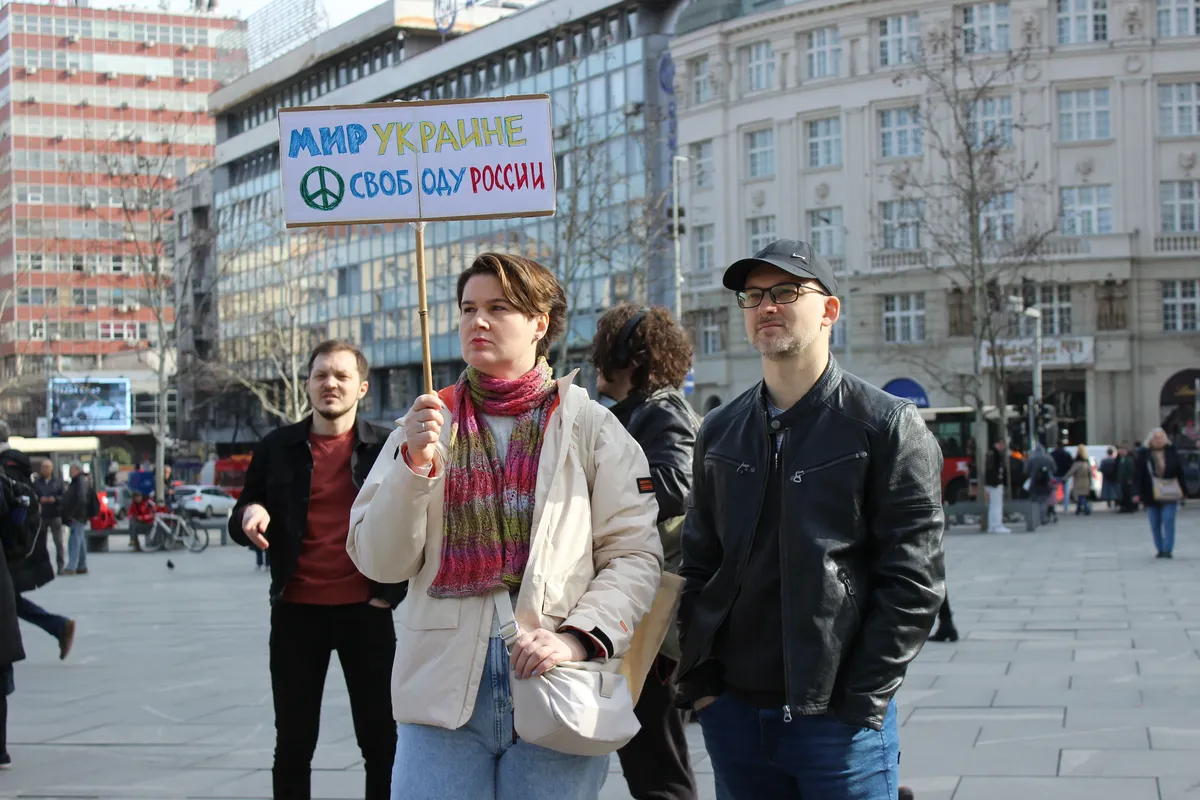 Митинг в Белграде, 24 февраля 2023 года. Фото: Екатерина Красоткина, специально для «Новой газеты Европа»