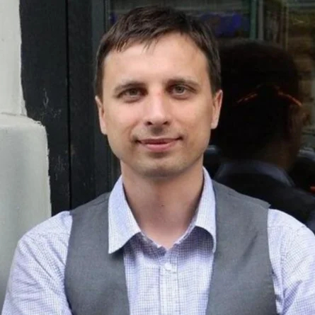 Максим Оленичев
