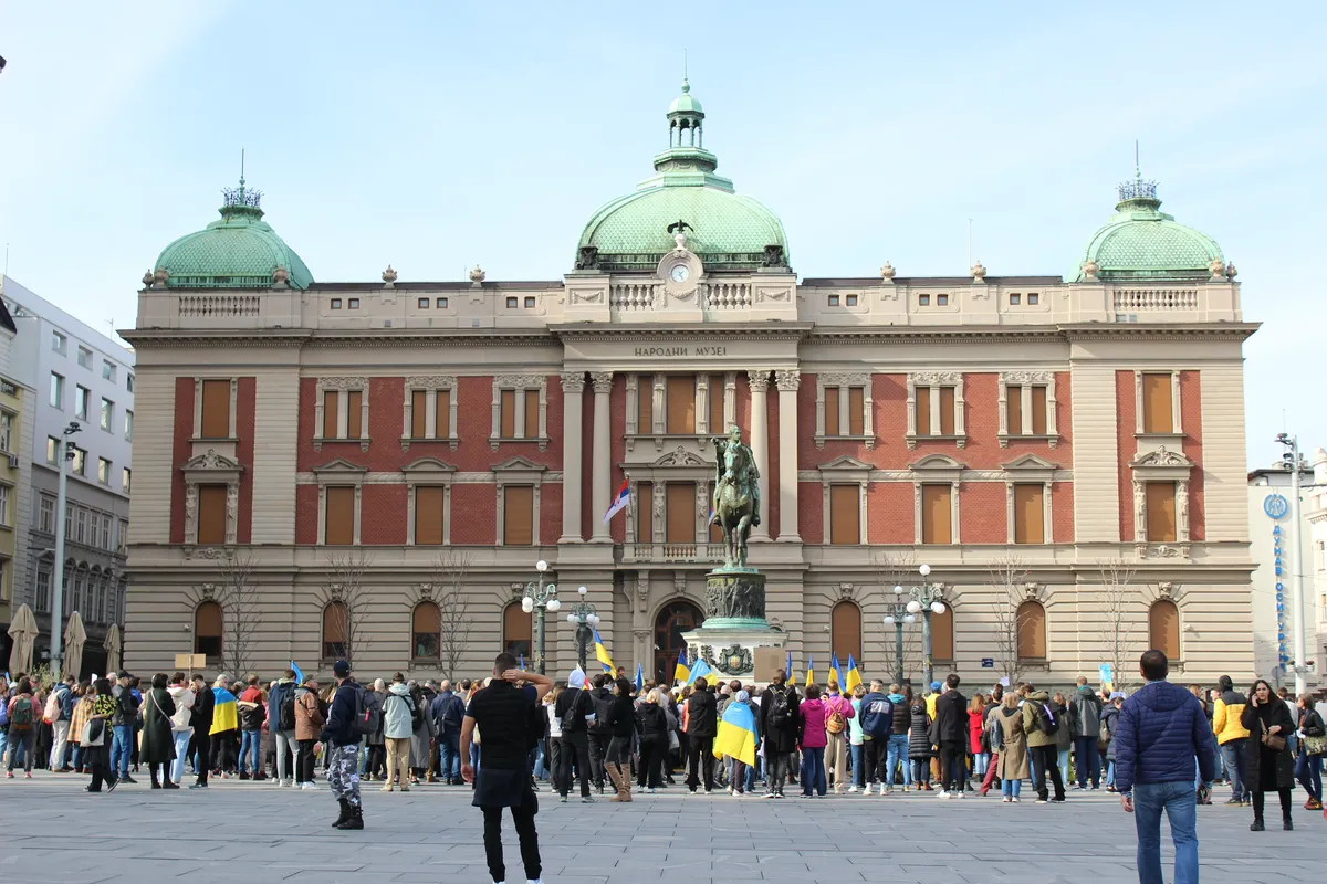 Митинг в Белграде, 24 февраля 2023 года. Фото: Екатерина Красоткина, специально для «Новой газеты Европа»