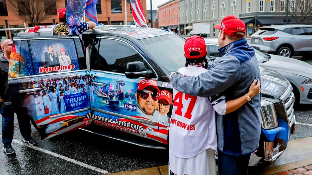 Сторонники Дональда Трампа на предвыборном мероприятии «Get Out The Vote Rally» в центре Forum River в Риме, штат Джорджия, США, 9 марта 2024 года. Фото: Eric S. Lesser / EPA-EFE