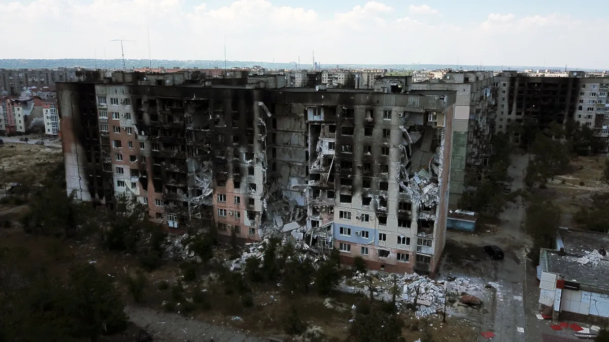 Вид с воздуха на поврежденные участки из города Северодонецк на востоке Украины, 09 июля 2022 года. Фото: Stringer/ Getty Images