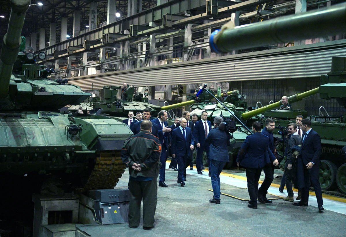 Vladimir Putin visits the UralVagonZavod machine-building company in Nizhny Tagil, Sverdlovsk, region, Russia, 15 February 2024. Photo: Ramil Sitdikov / Sputnik / EPA