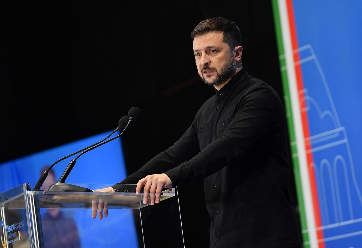 Ukrainian President Volodymyr Zelensky addresses the Ukraine Recovery Conference in Rome, Italy, 10 July 2025. Photo: EPA/FABIO CIMAGLIA