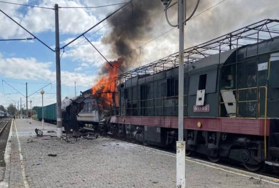 The aftermath of the drone strike in Shostka, northeastern Ukraine, 4 October 2025. Photo: Ukrzalinfo