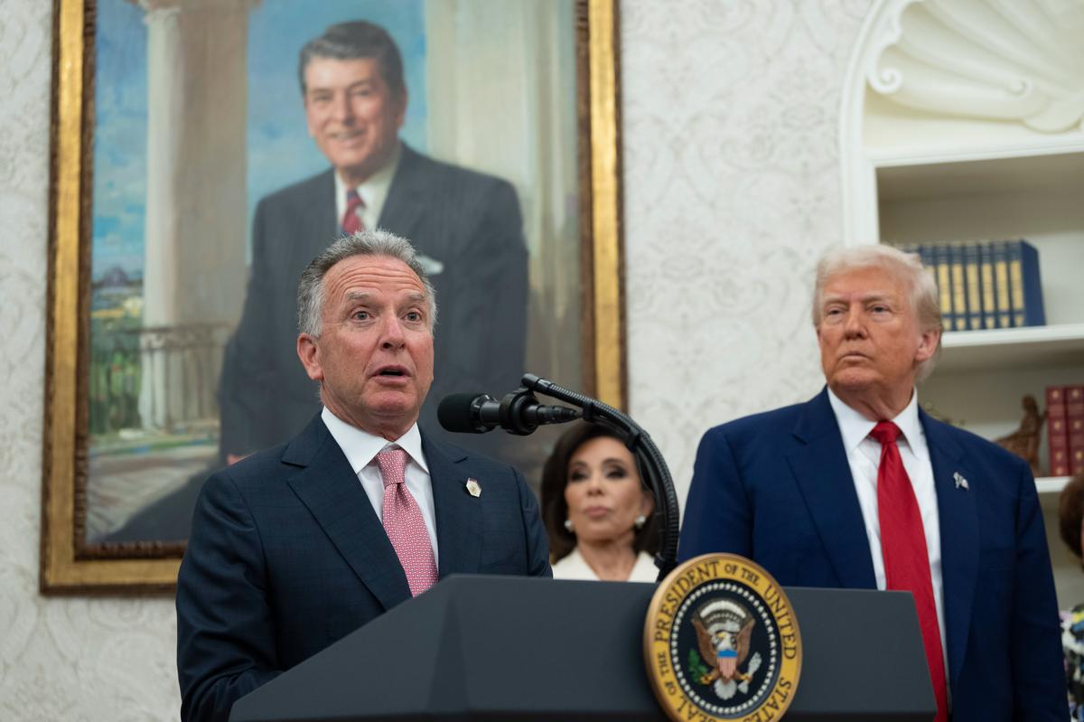 US President Donald Trump looks on as US Special Envoy to the Middle East Steve Witkoff speaks at the White House in Washington, DC, on 28 May 2025. Photo: EPA / CHRIS KLEPONIS / POOL