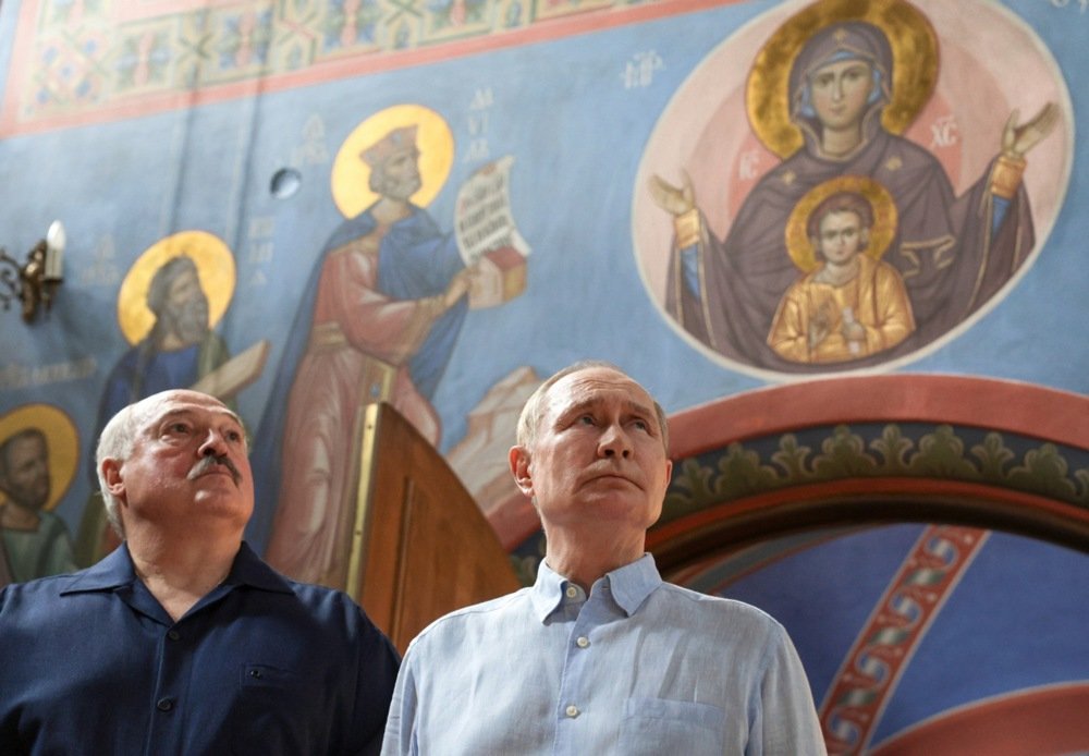 Alexander Lukashenko and Vladimir Putin attend a service at Karelia’s Valaam monastery on 1 August 2025. Photo: EPA/GAVRIIL GRIGOROV/SPUTNIK/KREMLIN POOL
