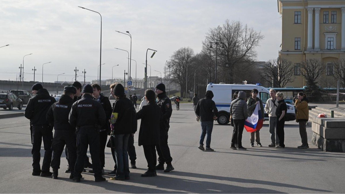 «Все должны понять, что протестовать нельзя ни против чего»