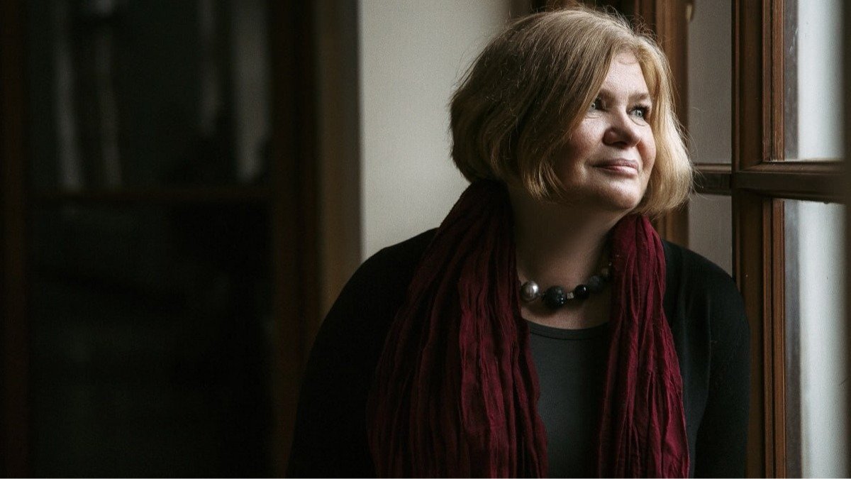 «Судьба сказочника в эпоху Дракона»